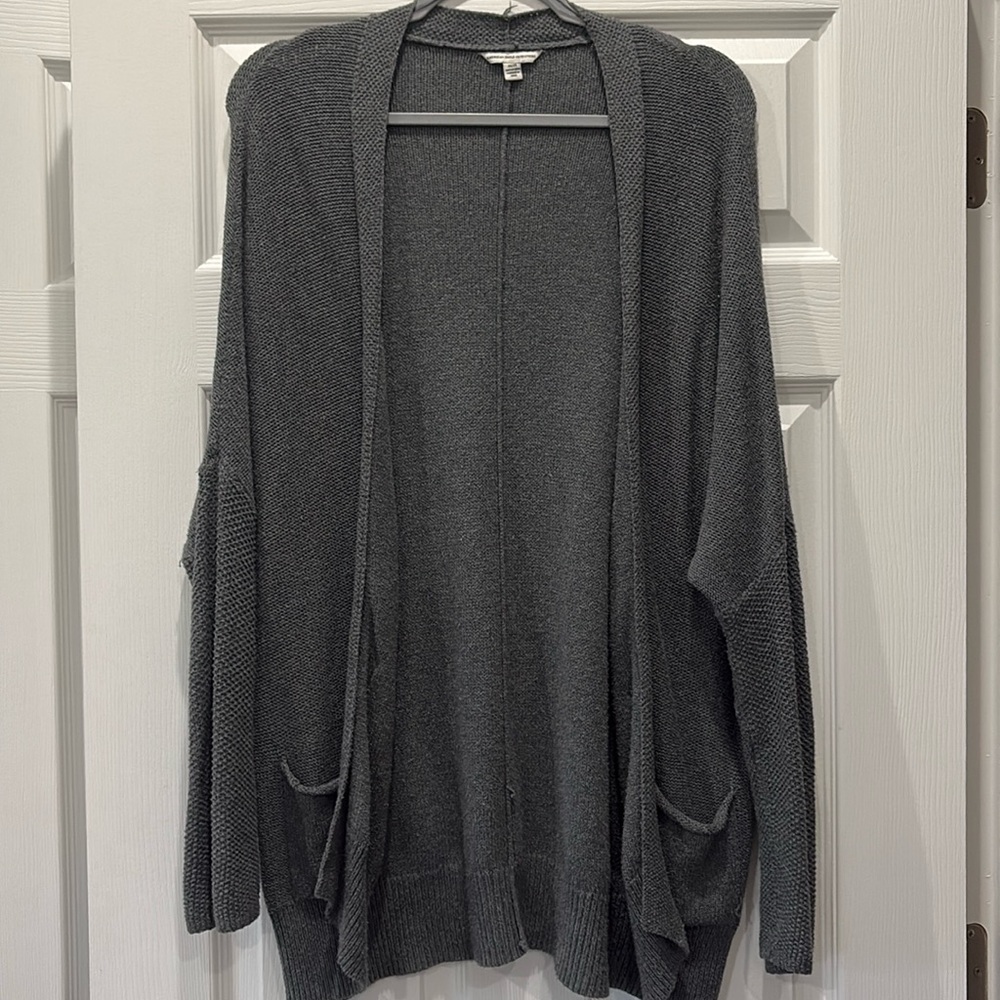 American Eagle Oversized Cardigan w Pockets
